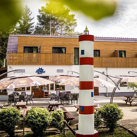 Penzion Labska Marina Poděbrady Extérieur photo