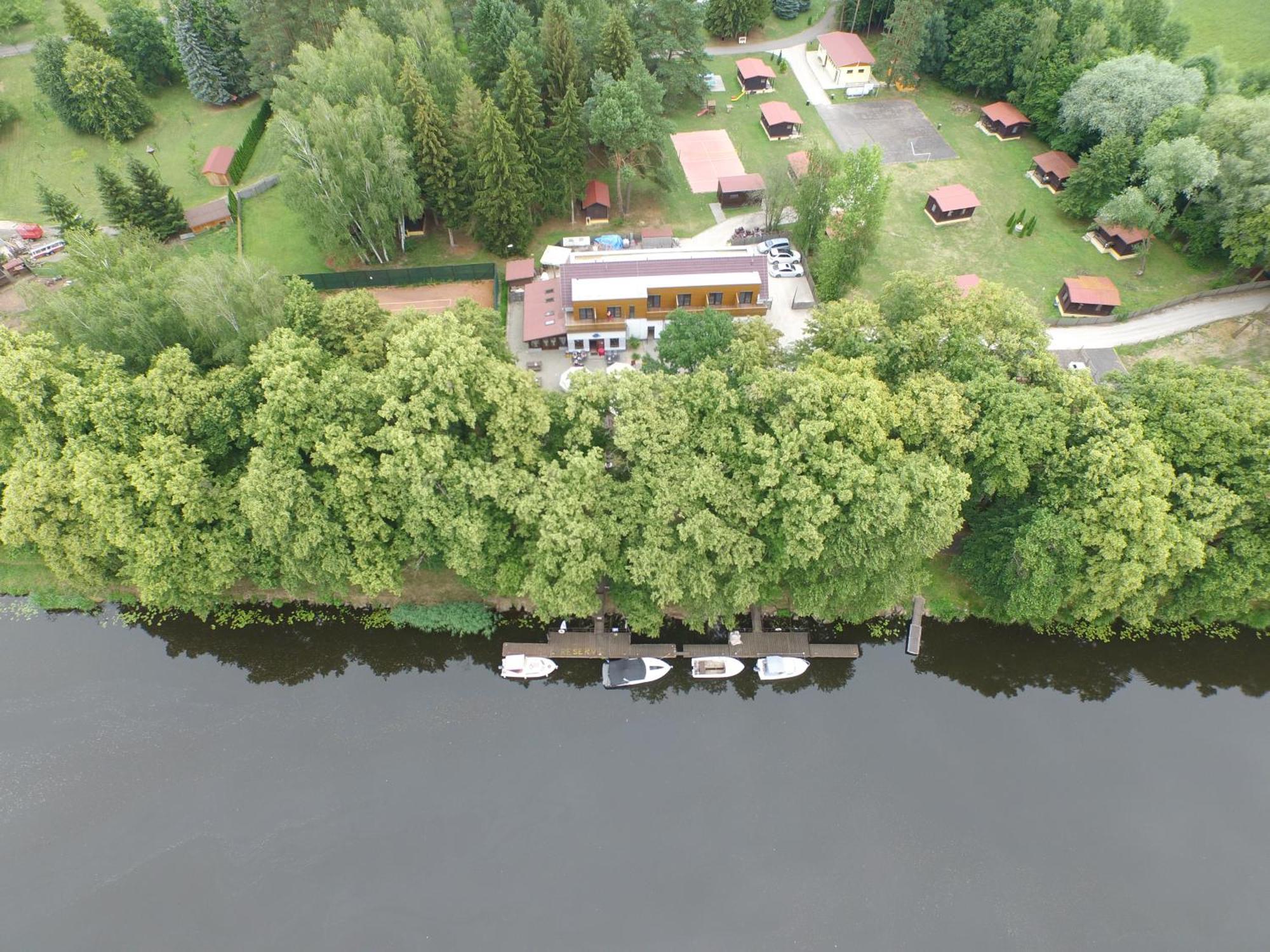 Penzion Labska Marina Poděbrady Extérieur photo